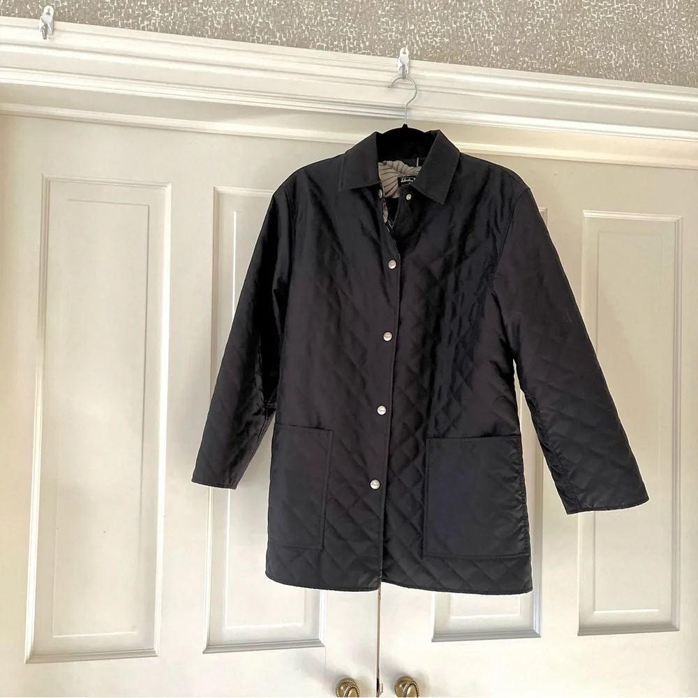 Ferragamo black quilted jacket S - Picture 12 of 16